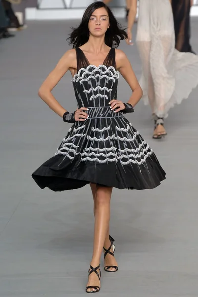 Look 60